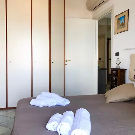 Casa Confalonieri Fronte Mare Con Vista Mozzafiato Apartamento