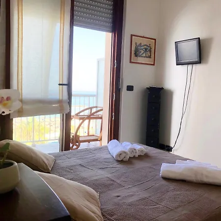 Appartamento Casa Confalonieri Fronte Mare Con Vista Mozzafiato